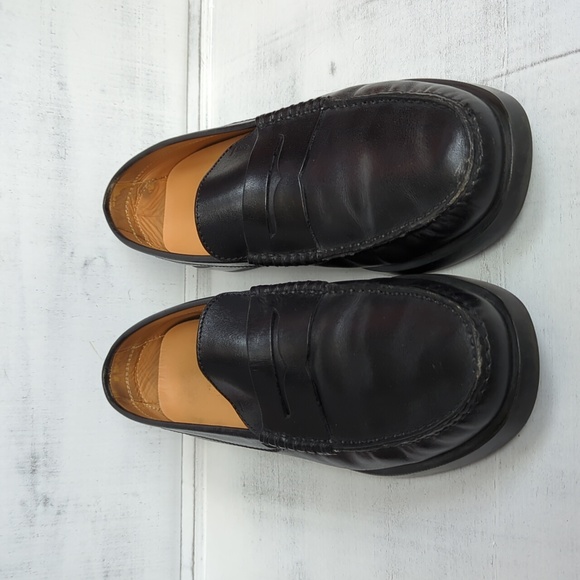 TOD'S LEATHER FLATS SHOES - Picture 2 of 13